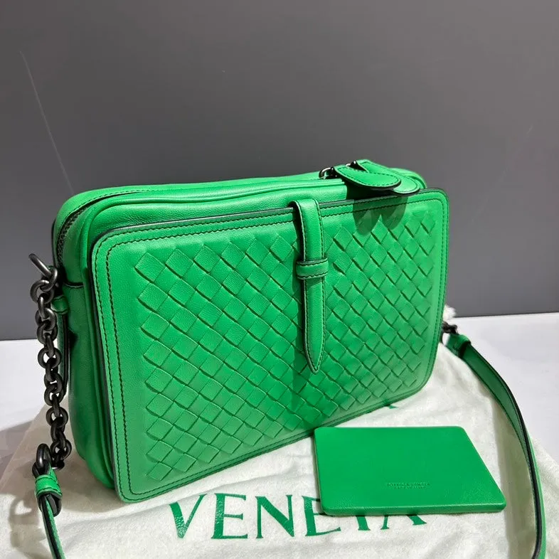 Bottega Veneta Green Intrecciato Leather Shoulder Bag Medium Size