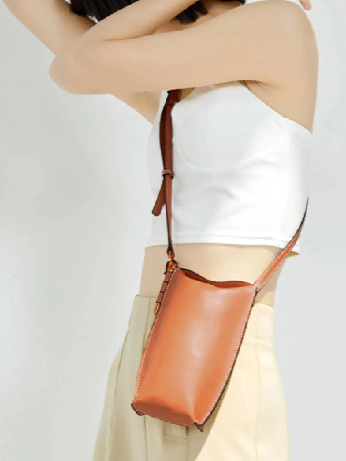 Retro Style Crossbody Bag With Adjustable Shoulder Straps