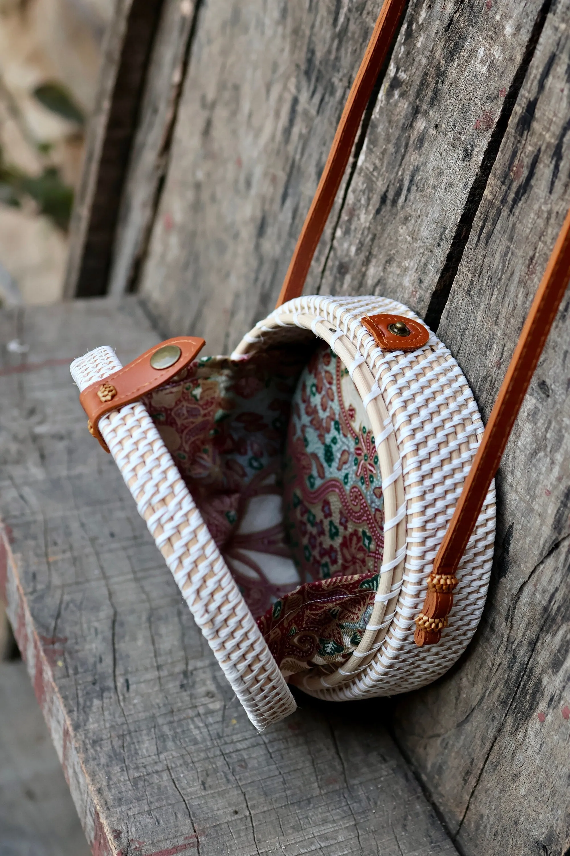 Round Rattan Bag with Flower Weaving, Bali Bag Handwoven Crossbody Purse, Braided Straw Bag, Bali Sling Bags, Rattan Bags, Gift for her