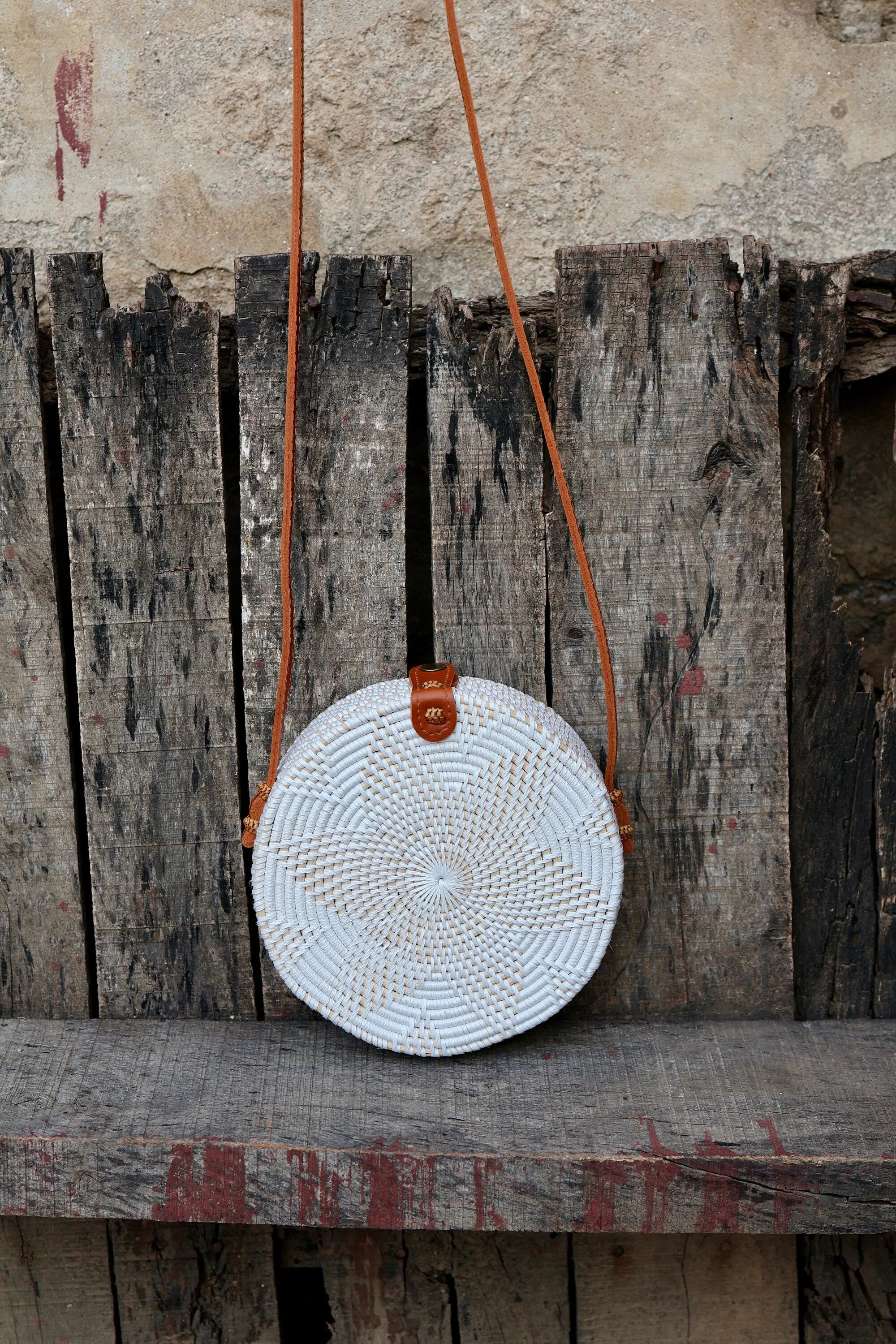 Round Rattan Bag with Flower Weaving, Bali Bag Handwoven Crossbody Purse, Braided Straw Bag, Bali Sling Bags, Rattan Bags, Gift for her