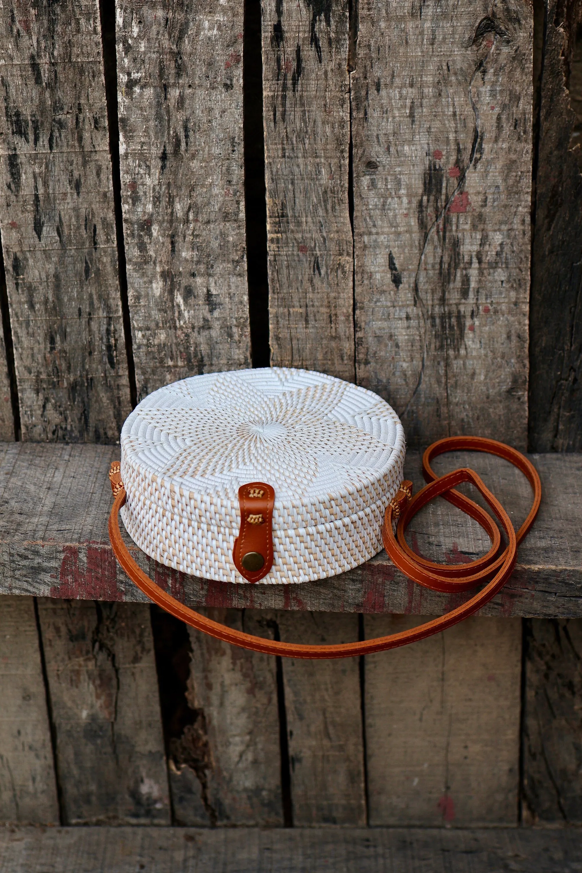 Round Rattan Bag with Flower Weaving, Bali Bag Handwoven Crossbody Purse, Braided Straw Bag, Bali Sling Bags, Rattan Bags, Gift for her