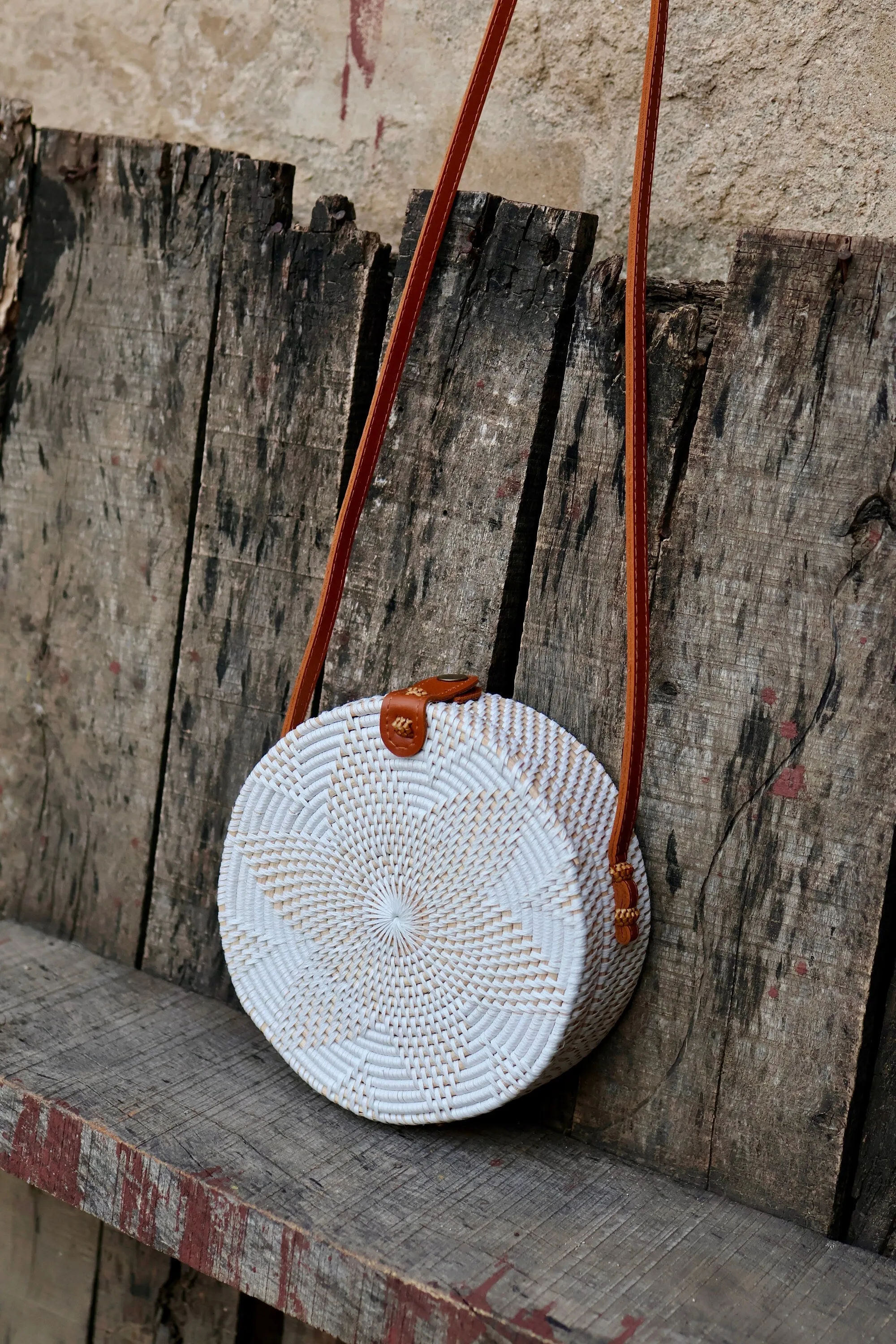 Round Rattan Bag with Flower Weaving, Bali Bag Handwoven Crossbody Purse, Braided Straw Bag, Bali Sling Bags, Rattan Bags, Gift for her