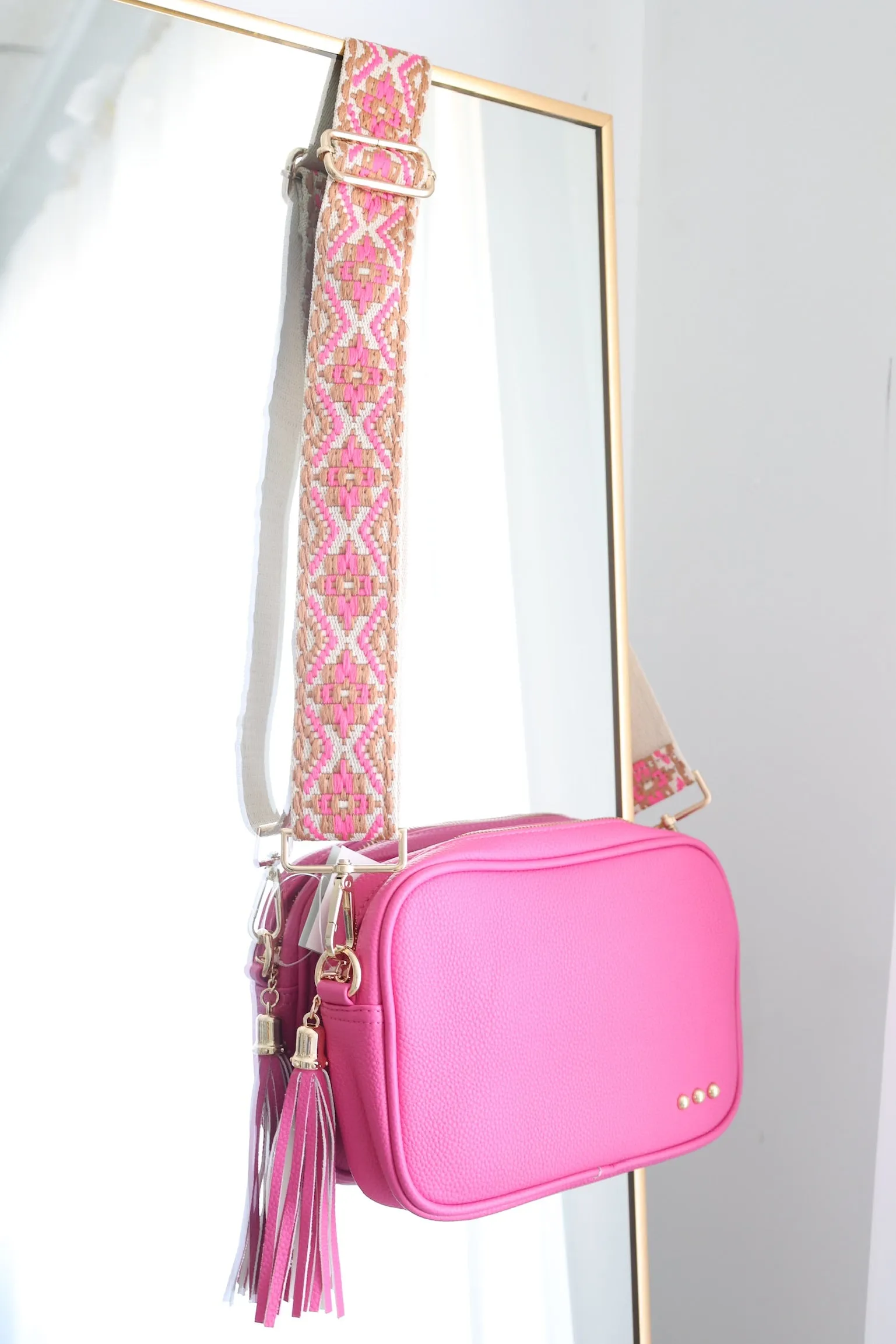 Willow Camera Crossbody Bag- Pink