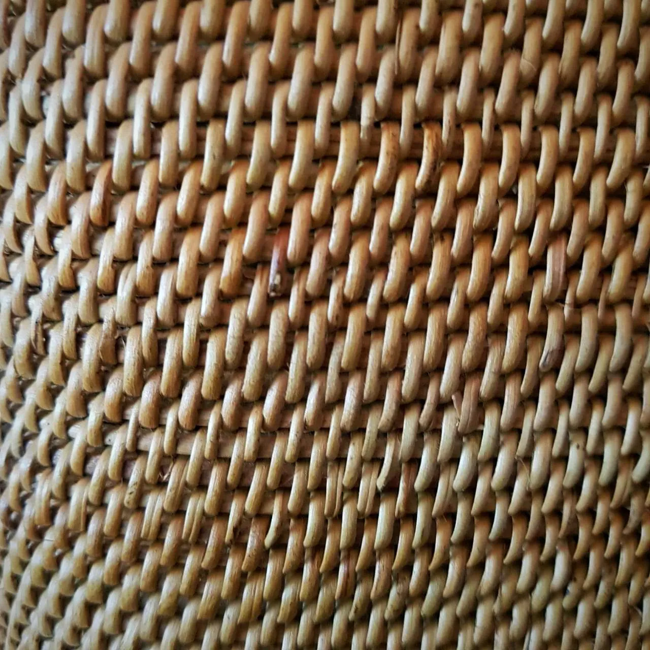 Woven Natural Rattan Cylinder Shaped Bag With Leather Strap